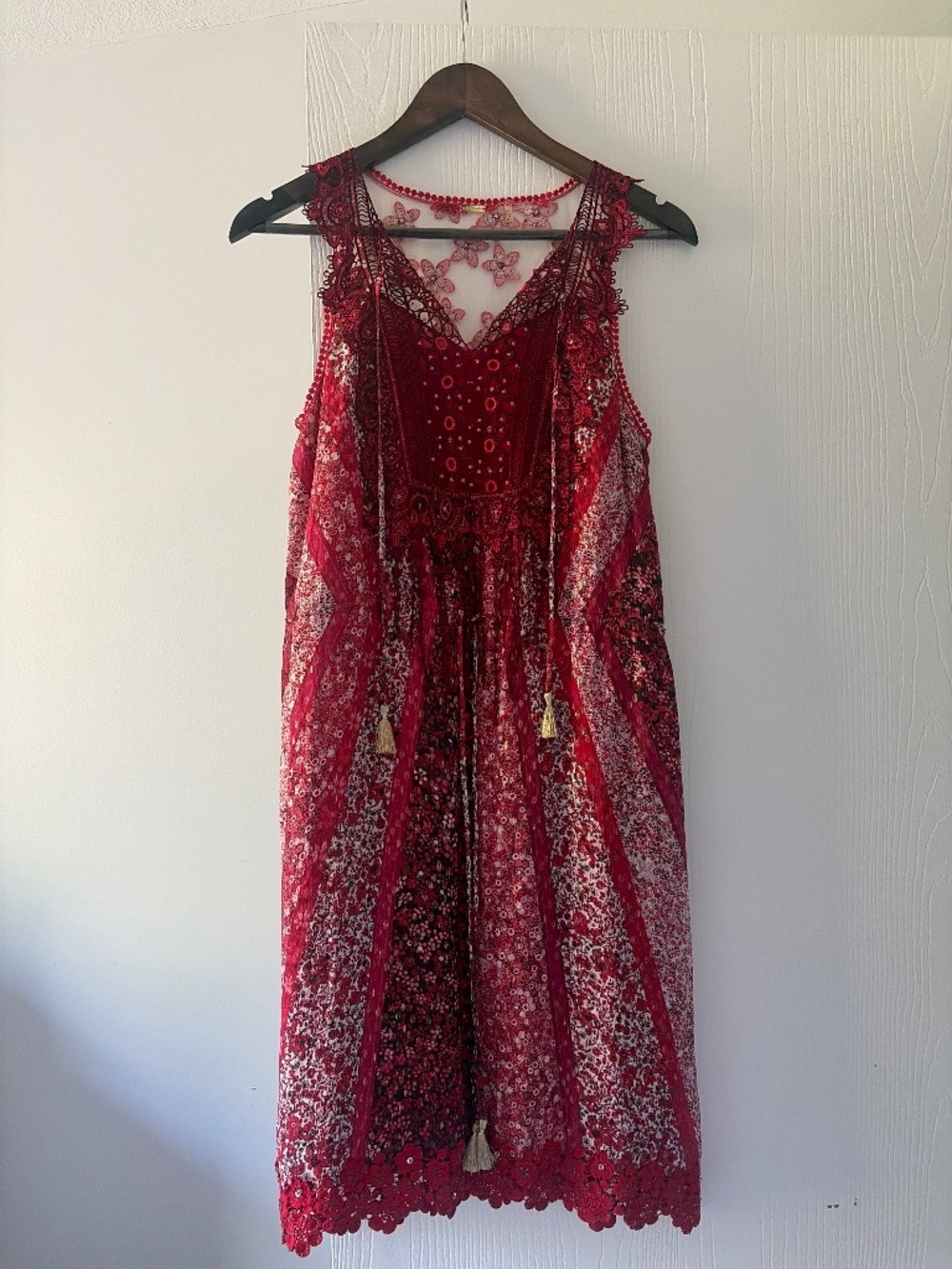 Elie Tahari Red Bohemian Flower Dress